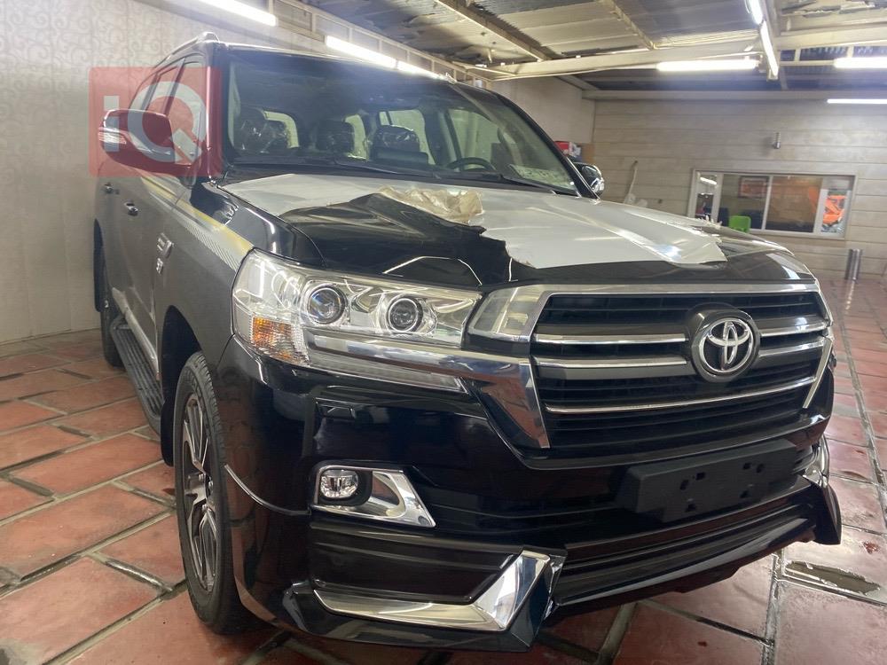 تويوتا لاندكروزر